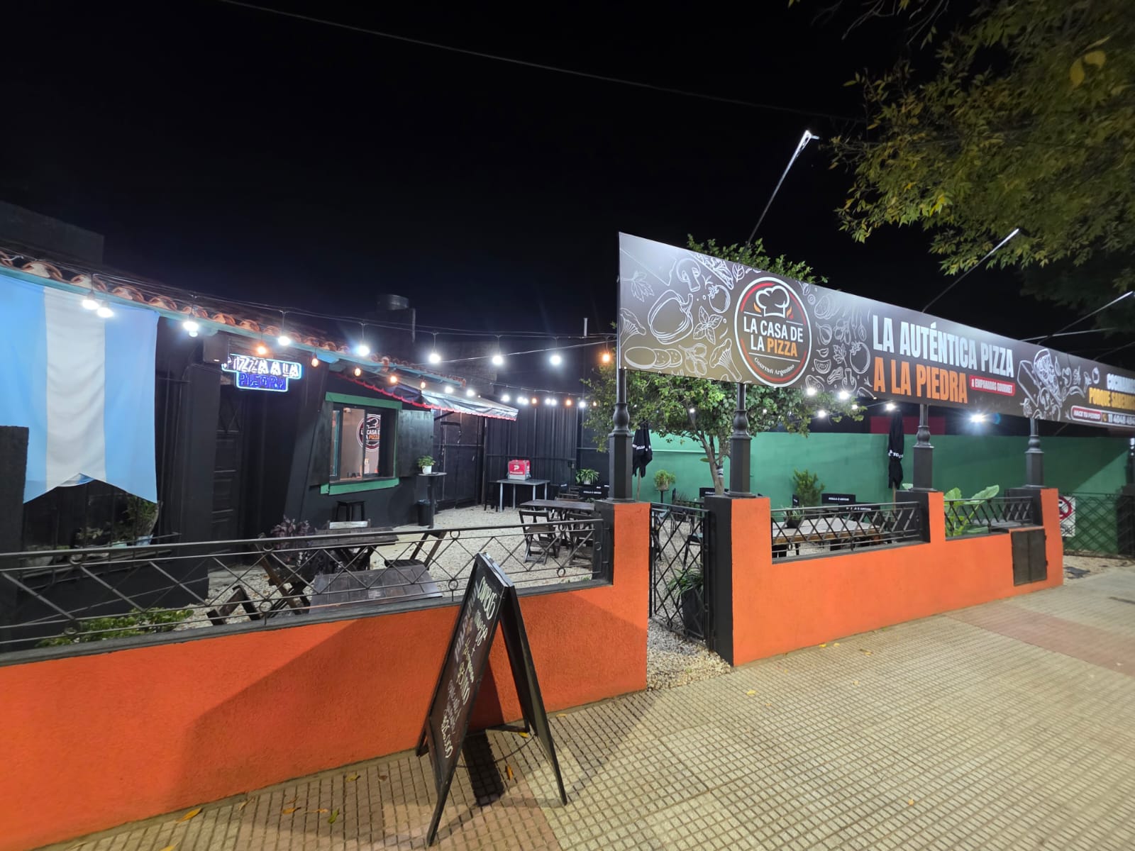 La Casa de la Pizza